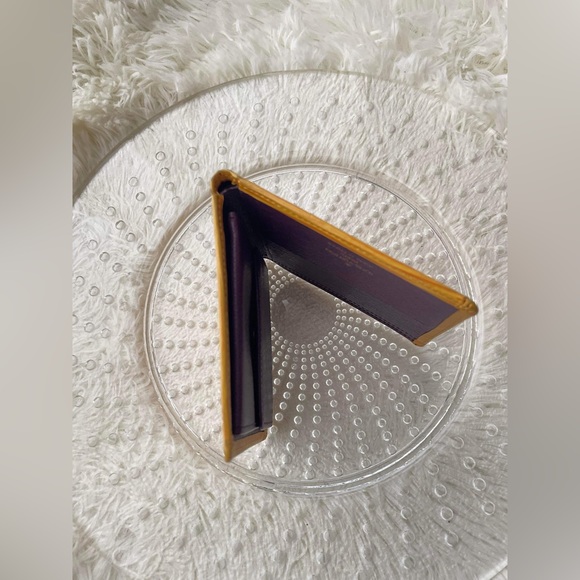 Louis Vuitton Portefeuille Epi bifold wallet - Picture 6 of 11